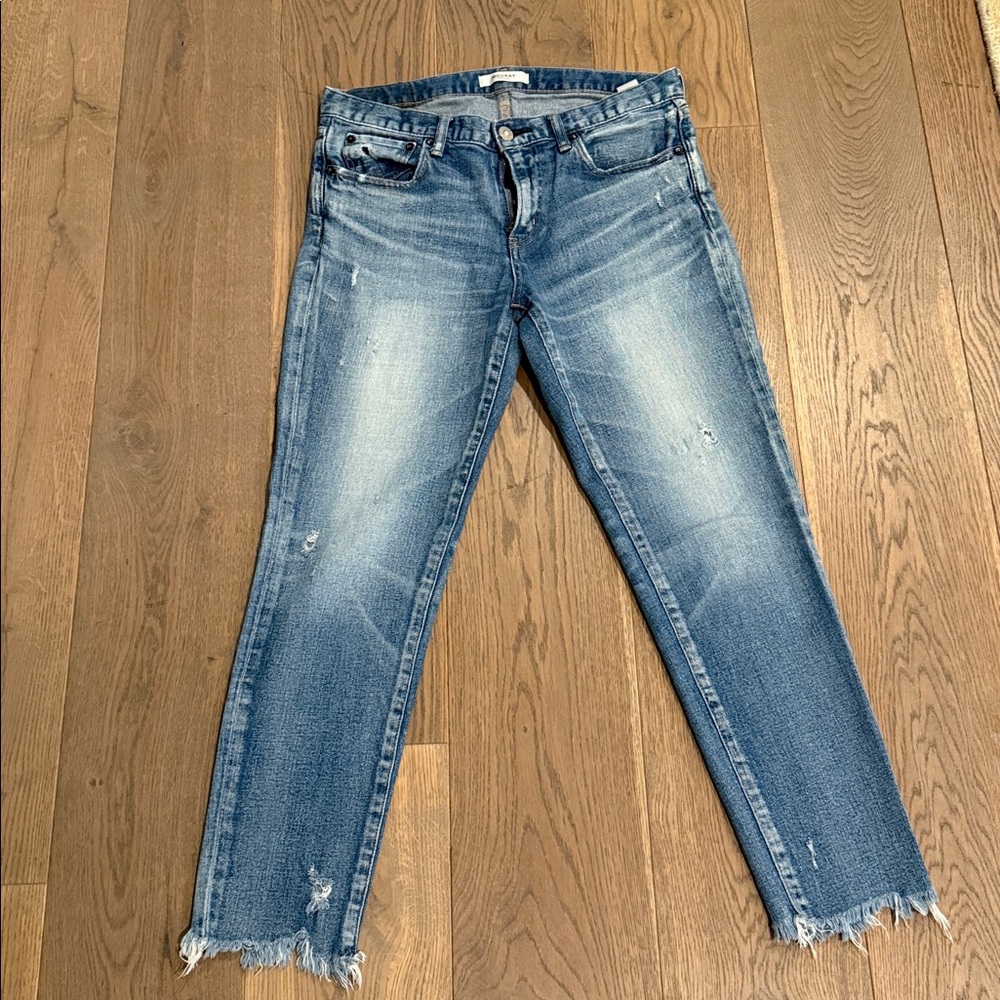 Moussy Vintage Distressed Crop Jeans – Size 29